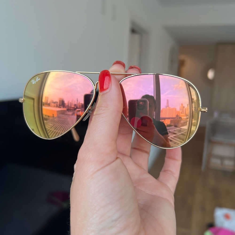 Ray-Ban Aviators - Rose Gold